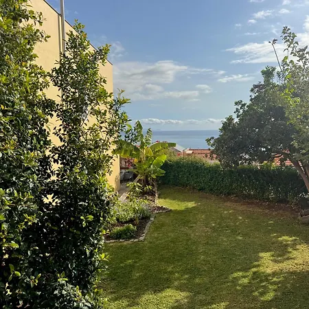 Casa Dos Arrifes - With Ocean View And Private Garden Funchal (Madeira)