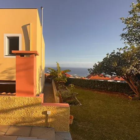 Casa Dos Arrifes - With Ocean View And Private Garden Vakantiehuis Funchal (Madeira)