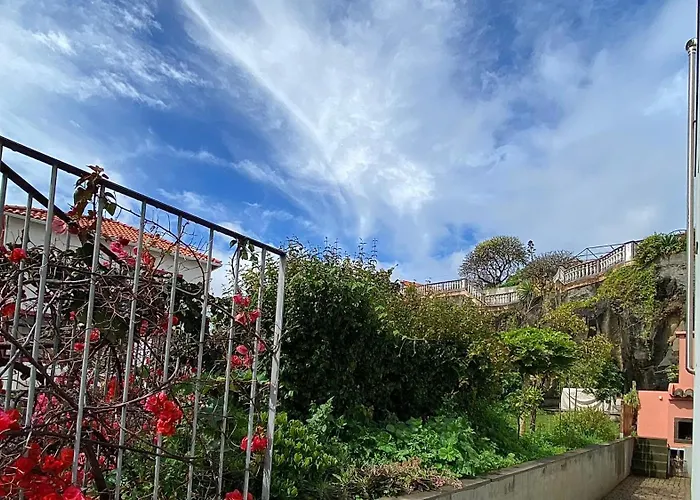 Casa Dos Arrifes - With Ocean View And Private Garden Prázdninový dům Funchal (Madeira)
