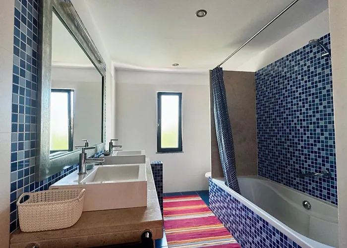 펜션 Casa Dos Arrifes - With Ocean View And Private Garden