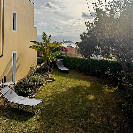 Casa Dos Arrifes - With Ocean View And Private Garden *