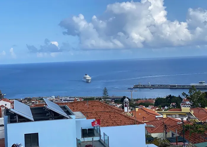 Casa Dos Arrifes - With Ocean View And Private Garden Semesterbostad