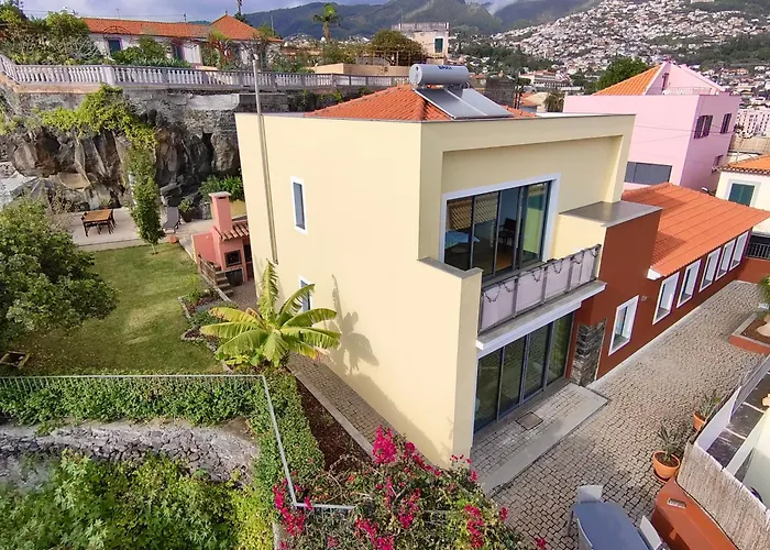 Casa Dos Arrifes - With Ocean View And Private Garden Casa de Férias *