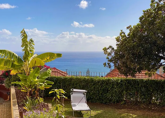 Casa Dos Arrifes - With Ocean View And Private Garden